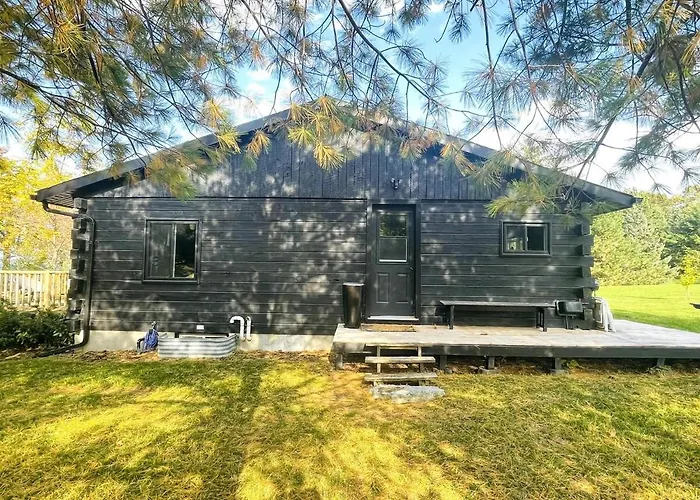 Prince Edward County Beachfront Retreat